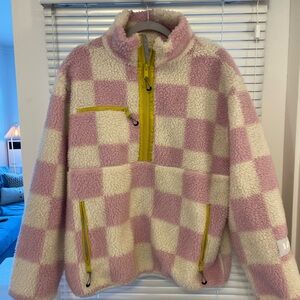 Levi’s checkered fleece!